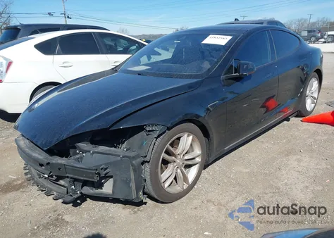 2015 Tesla Model S 70D/85D/P85D из США, поврежденный, VIN 5YJSA1E24FF114180